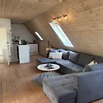 Island Apartment *