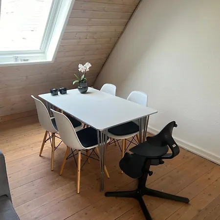 Island Daire Esbjerg